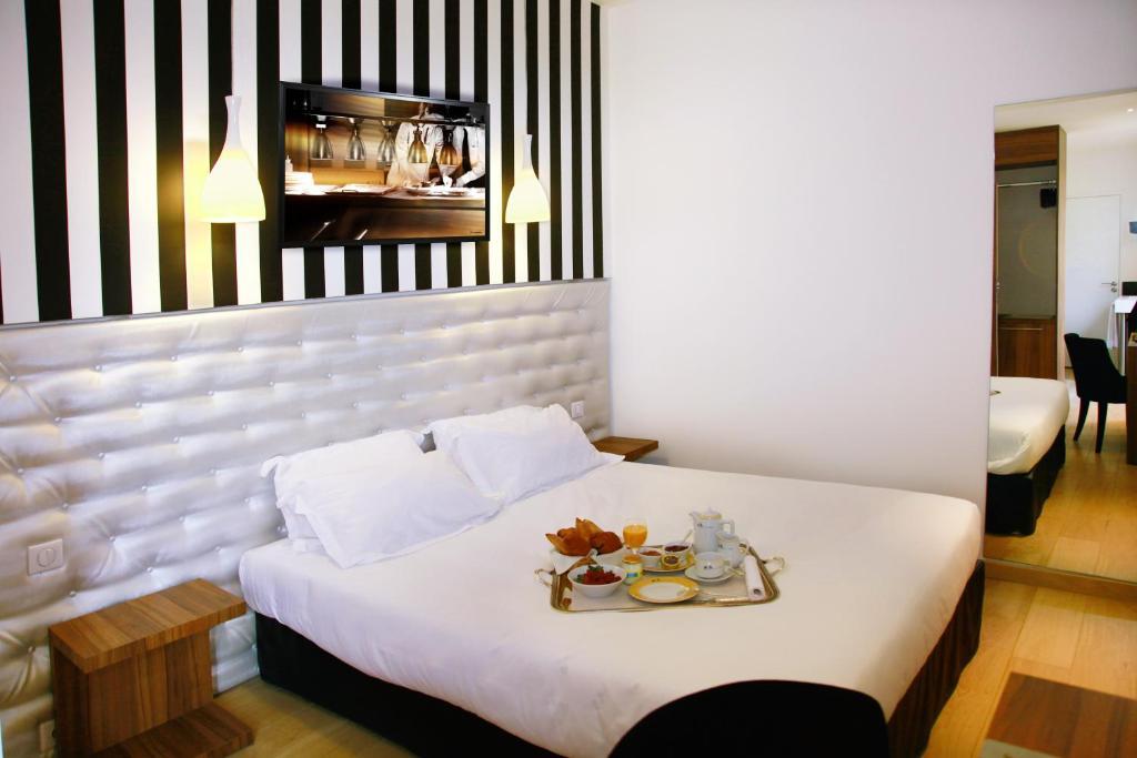 Le Pre Du Moulin - Maison Alonso - Hotel & Restaurant Sérignan-du-Comtat Cameră foto